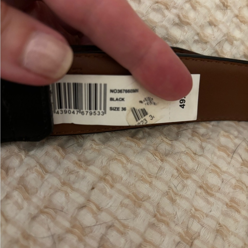 Nordstrom men’s black leather belt - Picture 3 of 9